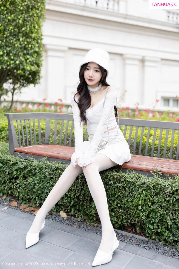 王馨瑶  [XiuRen]高清写真图 2023.12.25 No.7863 王馨瑶yanni 女神美腿第9张图片